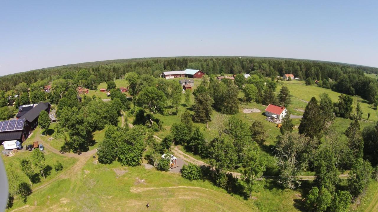 Liten Enklare Klimatsmart Stuga I Roslagen Östhammar Exterior foto